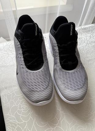 Кросівки чоловічі nike air max advantage 3