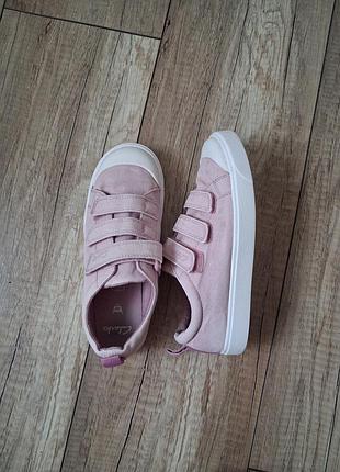 Розовые кеды clarks