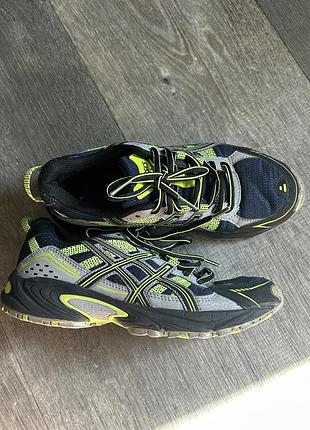 Кросівки asics