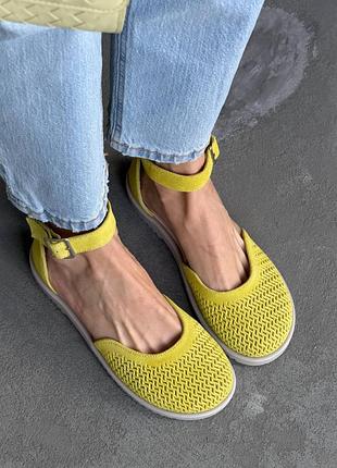 Босоножки barefoot
цвет: лаймовый, натуральная замша с перфорацией