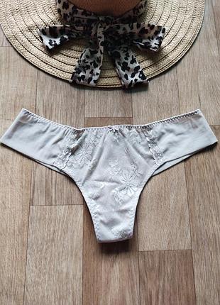 Изысканные трусики с кружевом intimissimi