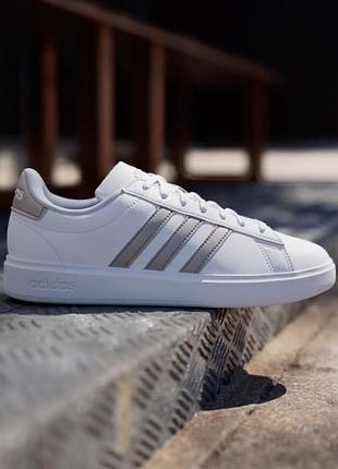 Кросівки оригінал adidas нові
