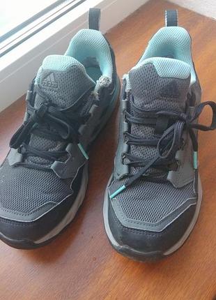 Детские треккинговые кроссовки adidas terrex