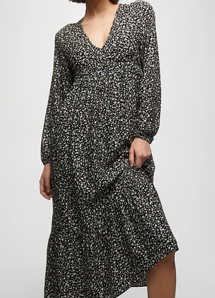 Жіноча сукня pull&bear zara,чорна,в,квіти,віскоза,пишна,літня,шляркою,плаття,платя,виріз,декольте,шлярка,літо,легке