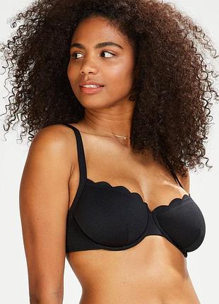 Арт.2252 женский бюстик верх от купальника hunkemoller.
