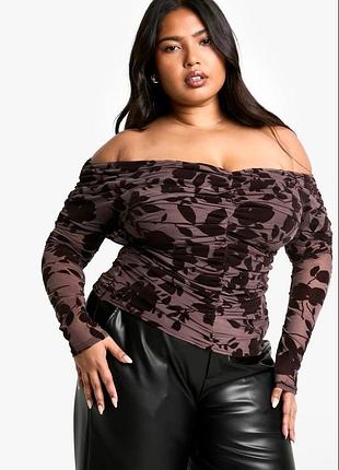Топ з відкритими плечима boohoo