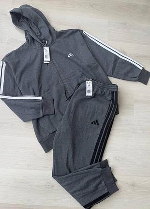 Мужской теплый спортивный костюм на флисе adidas серого цвета