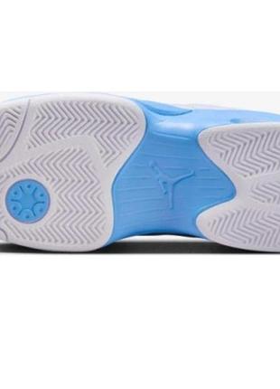 Кроссовки jordan max aura 6