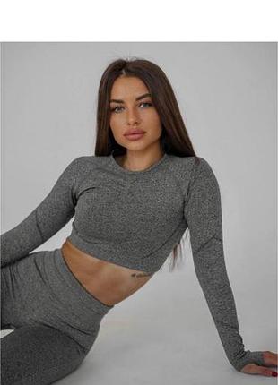 Костюм для спорта
