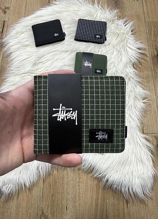Гаманець stüssy | компактний нейлоновий гаманець стуссі 11×9 см у стильному streetwear дизайні зелений у клітинку