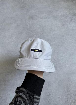 Кепка бейсболка nike 90s світлого кольору