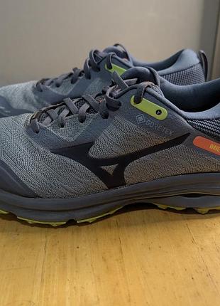 Mizuno - трекінгові водостійкі кросівки