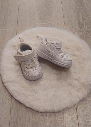 Кроссовки nike