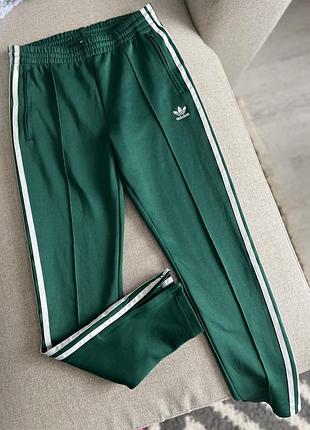 Спортивні брюки adidas