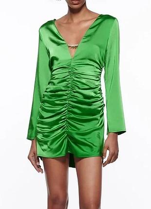 Платье атласное zara со стразами