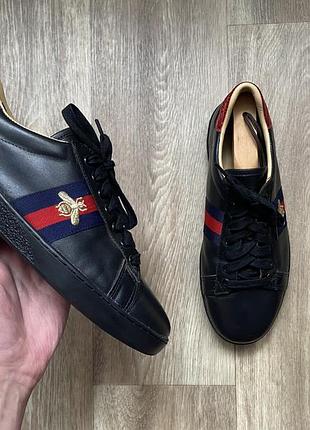 Чорні кеди gucci ace embroidered bee sneakers size 41 - 26 см
