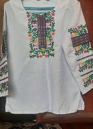 Вышиванка женская