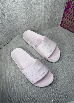 Оригінальні шльопанці adidas