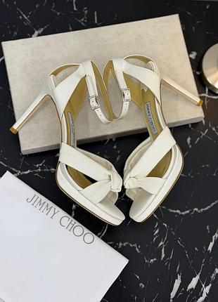 Женские белые босоножки на каблуке джиммичу jimmy choo