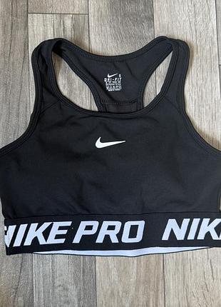 Оригінальний спортивний топ nike pro