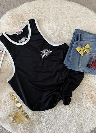 Чорна майка lonsdale xs s
