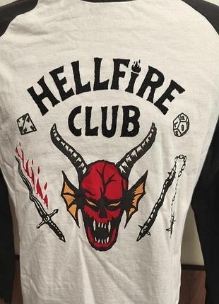 Лонгслив stranger things hellfire club очень странные дела события 3