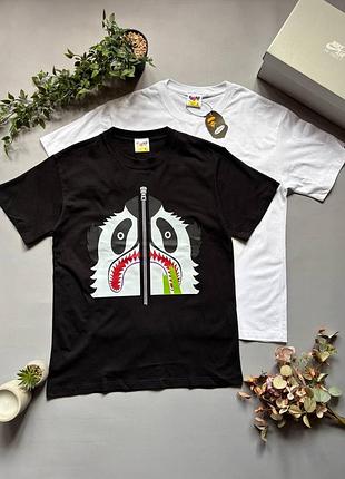 Футболка від бренду bape