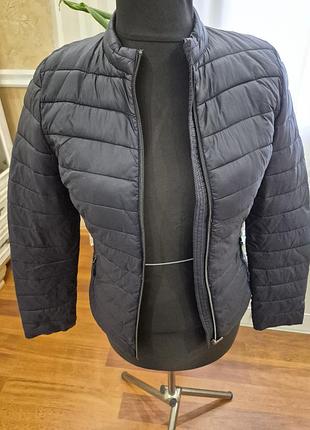 Шикарная курточка 100 граммка
р.42-44