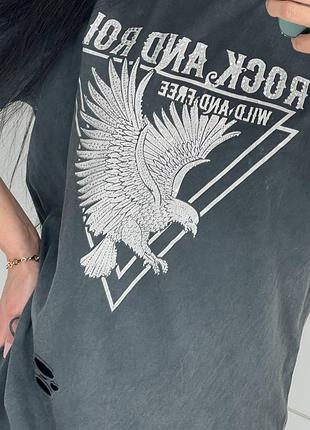 Турецька оверсайз бавовняна футболка зі стразами в принт орел rock and roll рок раанка рвана