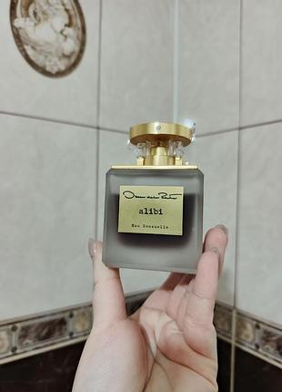 Oscar de la renta alibi eau sensuelle)