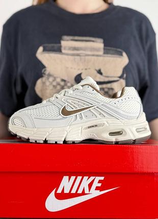 Жіночі кросівки nike air max moto 2k beige brown