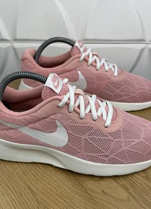 Нові оригінальні кросівки nike wmns tanjun