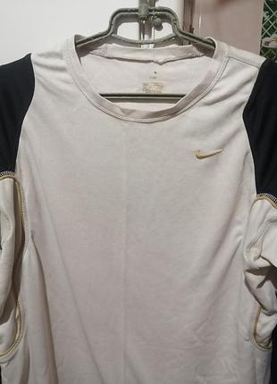 Мужская спорт-кофта nike dri-fit . без нюансов