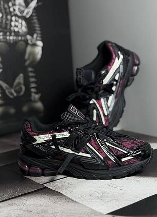 New balance black dragon berry