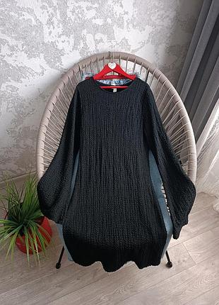 Текстурированное черное платье h&amp;m.
