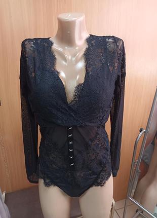 Красивенне боді hunkemoller . може бути як блуза .підійде на наш 50-52.