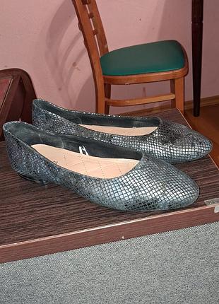 Продам балетки lasocki