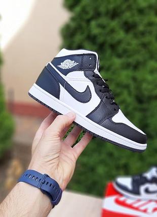 A1r jordan 1 високі білі з чорним