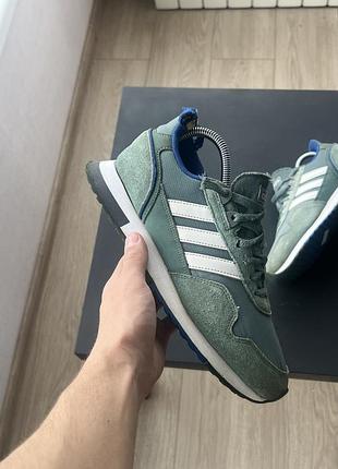 Кросівки adidas
