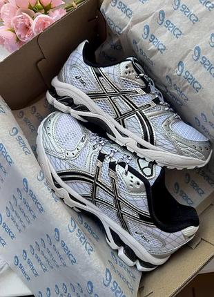 Gel nimbus 10.1 silver/black