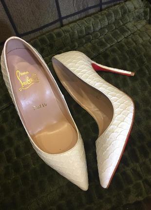 Туфли в стиле christian louboutin в наличии р.38