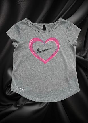 Футболка nike оригінал на 4-5 років