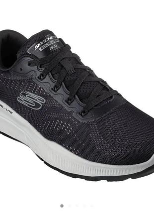 Дуже зручні кросівки skechers
