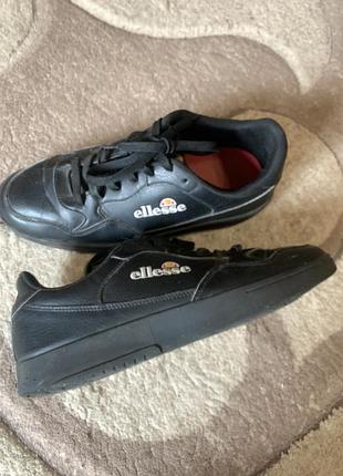 Красовки ellesse