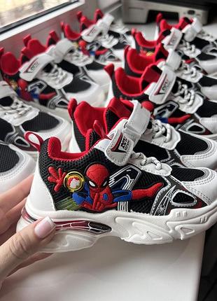 Біоі кросівки spider man блюд на павук 28,29 розмір