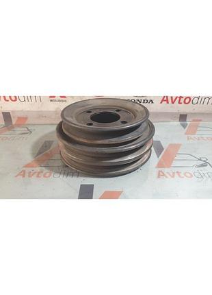 Шков помпы 1637167020 toyota land cruiser prado 90