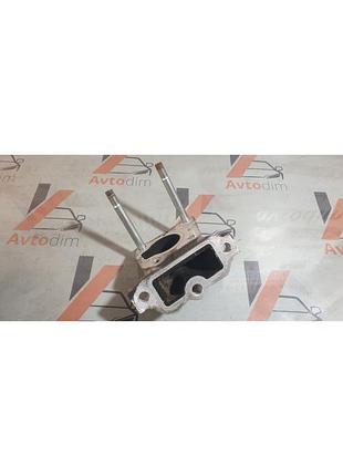 Кронштейн клапана egr 1711226010 toyota rav 4 12-15 дизель