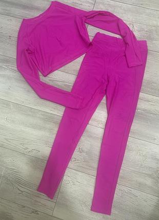 Жіночий костюм для тренувань