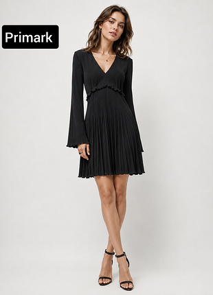 Женское платье мини черная плиссе клеш от бренда primark s