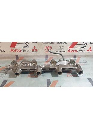 Топливная рейка 1.8 mr507040 mitsubishi carisma